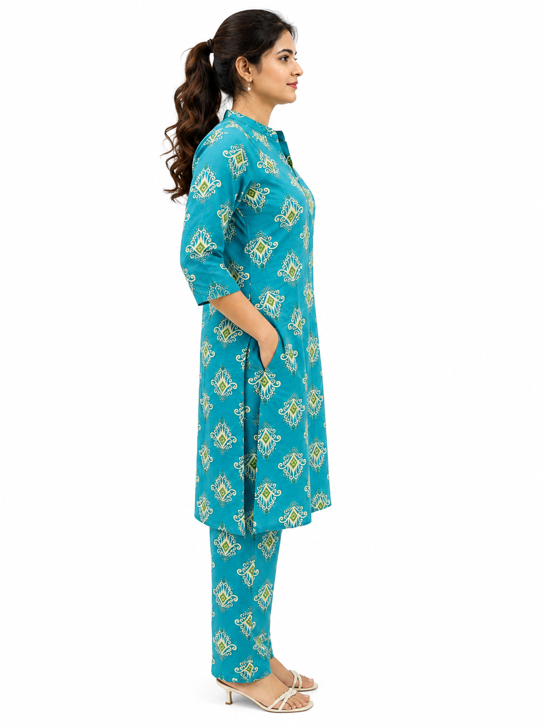 Women’s Teal Blue Printed Kurta Pant Set with Mandarin Collar & 3/4 Sleeves